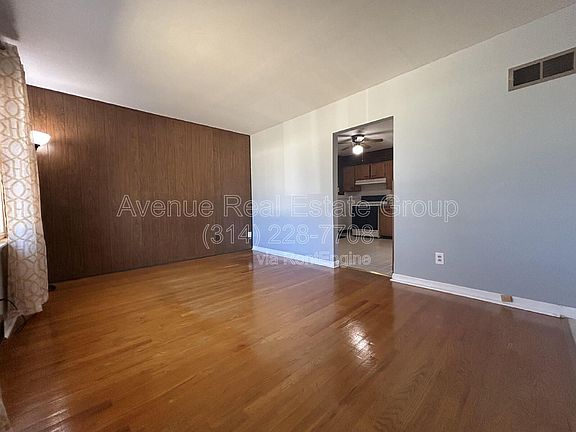 2nd image of 290 S Saint Charles St
