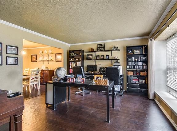 4th image of 6853 N Park Dr