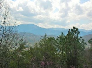 450 Greystone Hgts Rd, Gatlinburg, TN 37738