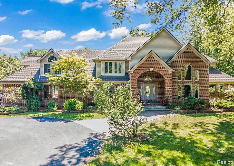 32331 King Rd, New Boston, MI 48164 Zillow