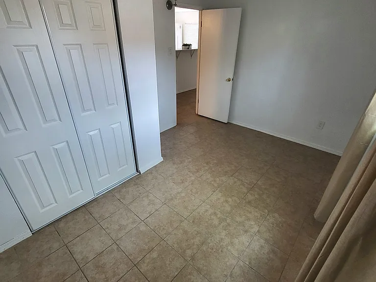 2604 Mesa St SE — Photo 14
