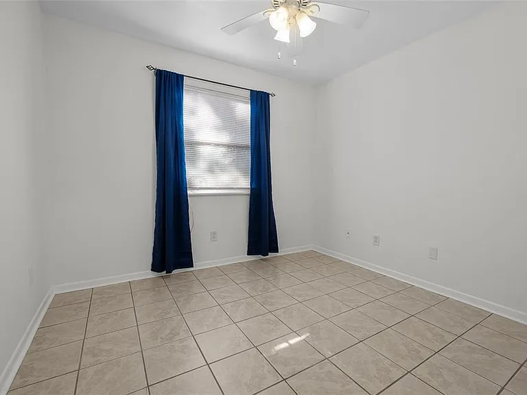 4219 NW 30th Ter — Photo 16