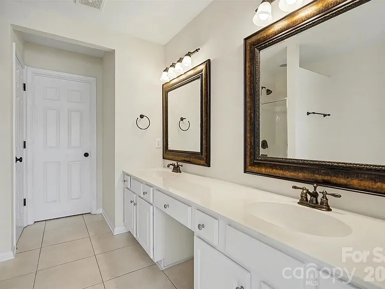 8837 Ormeau Dr — Photo 8