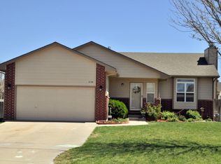 2130 E Saint Andrew Ct, Goddard, KS 67052
