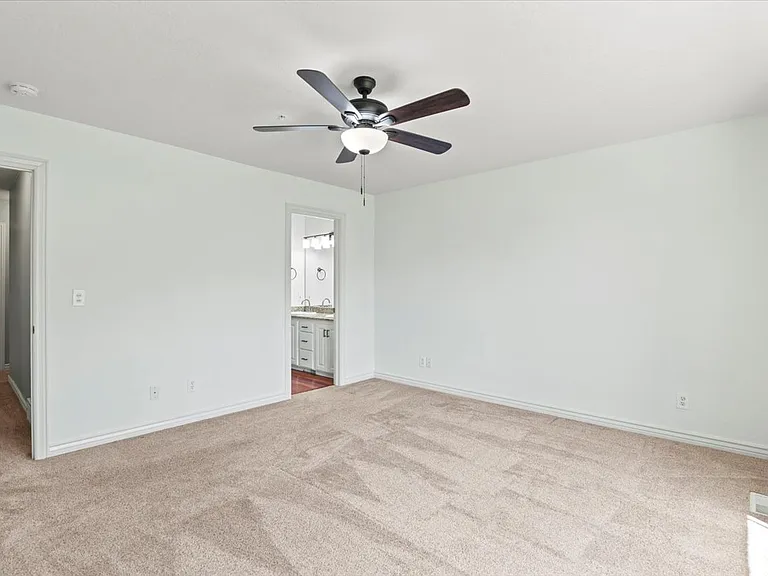 1676 S Mountain View Cir — Photo 12