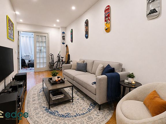 3rd image of 233 Jefferson St APT 2R