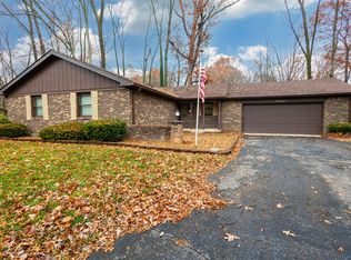 7942 Continental Dr, Mooresville, IN 46158