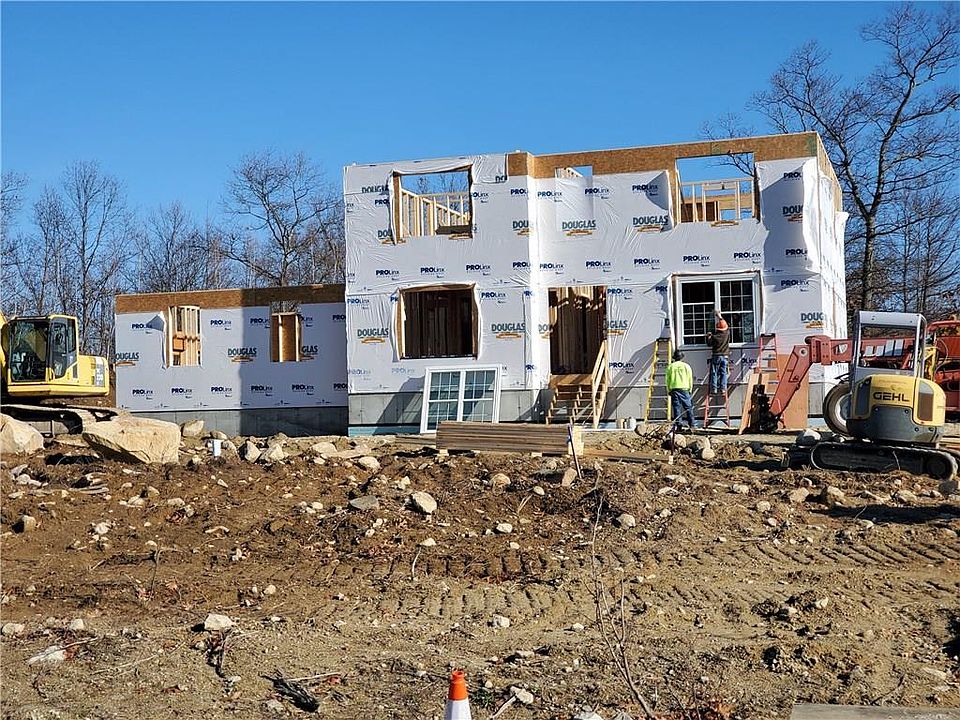 1st image of 18 Carriage Way
