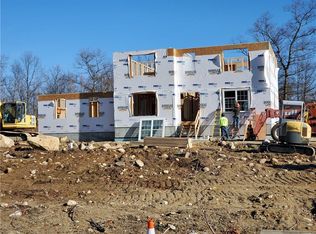 18 Carriage Way, Johnston, RI 02919