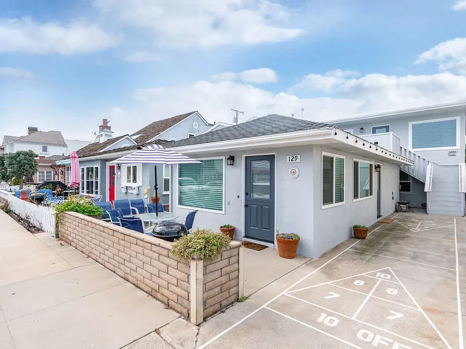 Opal Ave