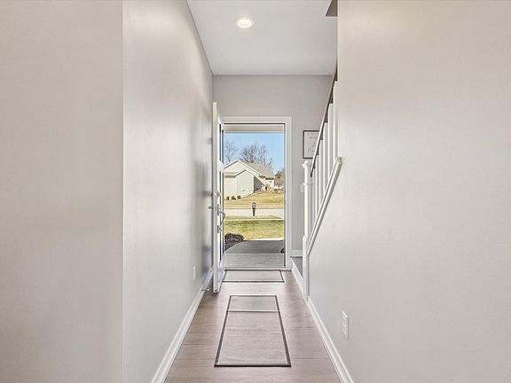 5th image of 6610 Alward Dr