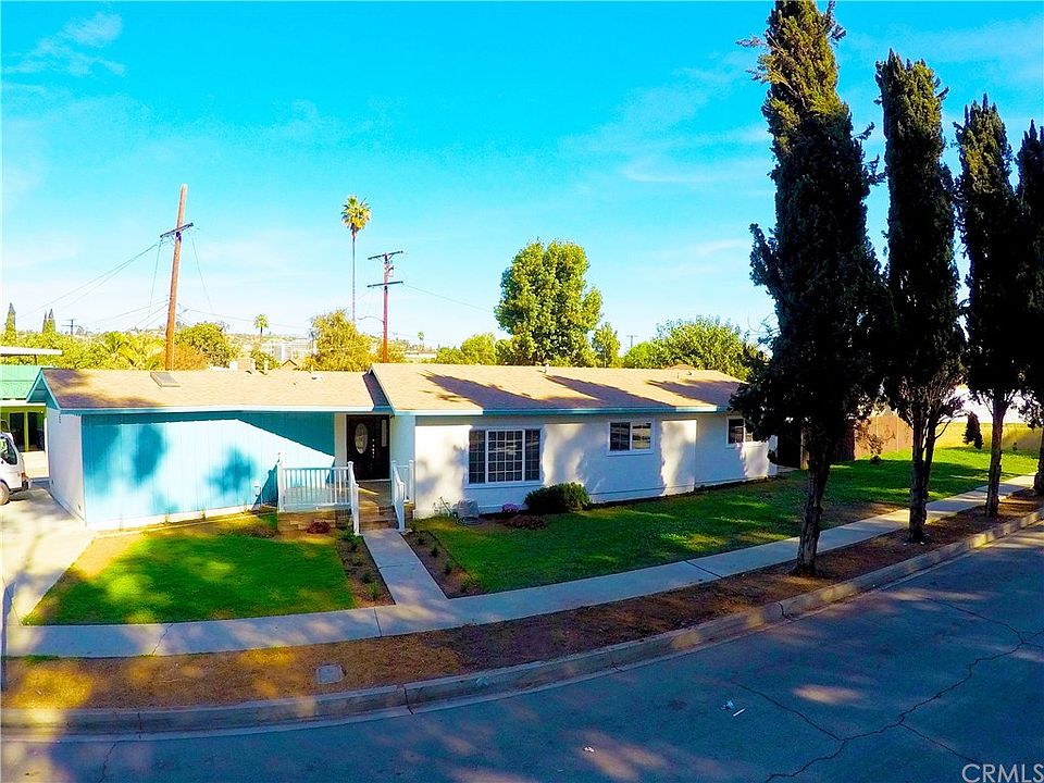 1st image of 2450 Sherbrook Ave