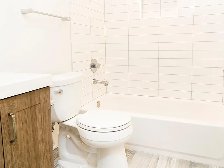 Shared Bath with tub