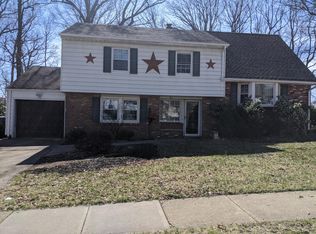 5 Hill Rd, Edison, NJ 08817