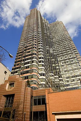 Rented by Nest Seekers International | media 25