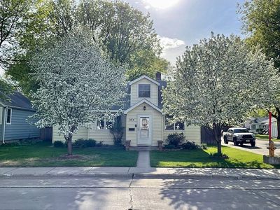 1414 S 10th St, Grand Forks, ND, 58201