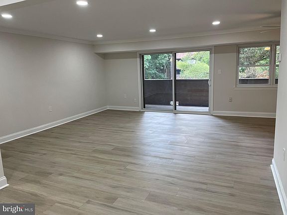 2nd image of 1805 Snow Meadow Ln Unit 203