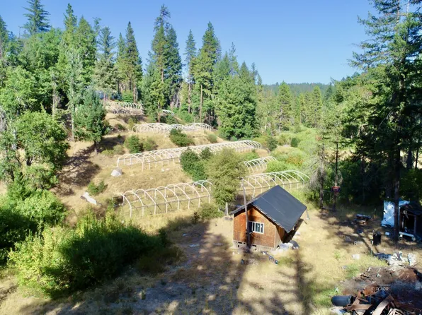 132 Horseshoe Loop, Hayfork, CA 96041
