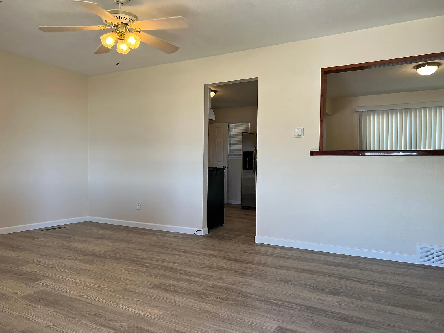3 bed, 1188 sqft, $1,746 — Photo 3