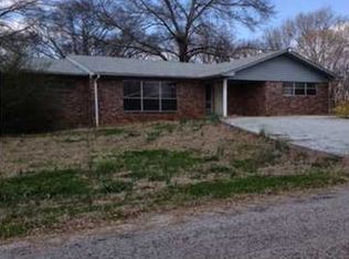 711 Magnolia St, Muscle Shoals, AL 35661