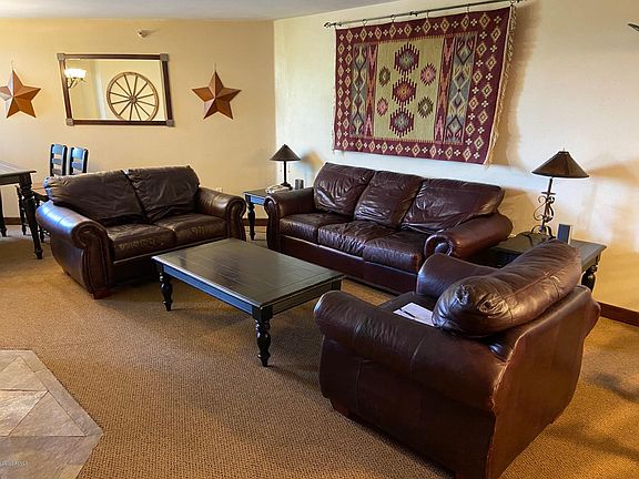 4th image of 1485 Empire Ave #402
