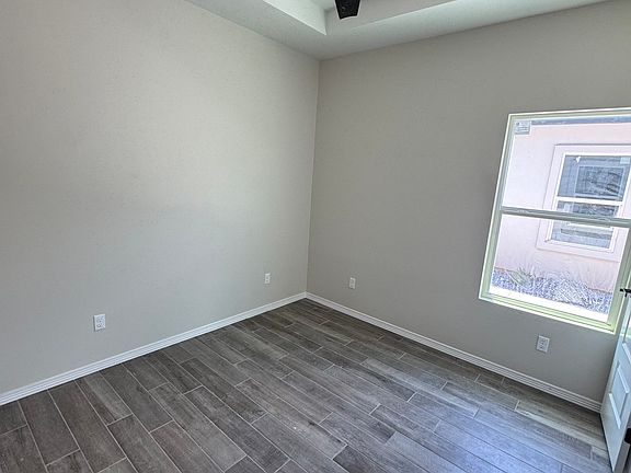 3rd image of 1909 Monaco Dr #1