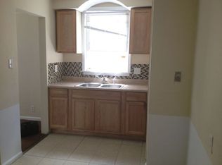 16881 Cheyenne St, Detroit, MI 48235