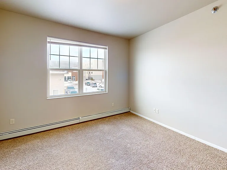 Burlington Apartments — Photo 34