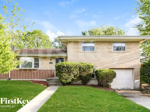1015 Thunderbird Dr, Cincinnati, OH 45231