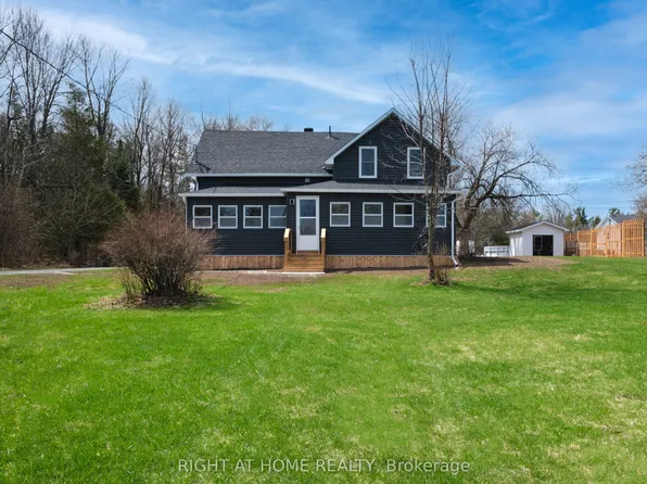 145 Sarah St E, McNab/braeside, ON K0A 1G0