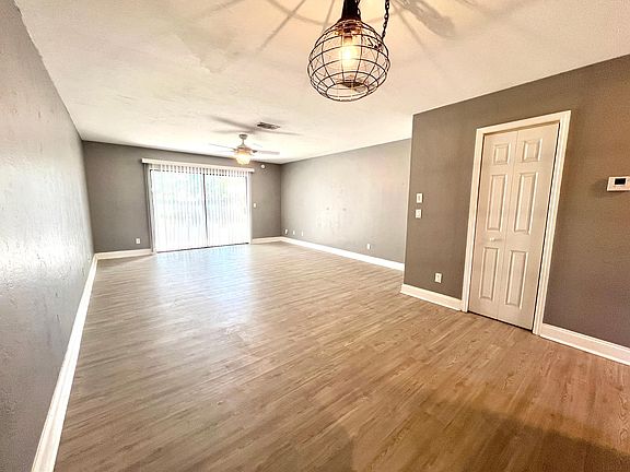 3rd image of 3960 Willow Trail Run APT A2