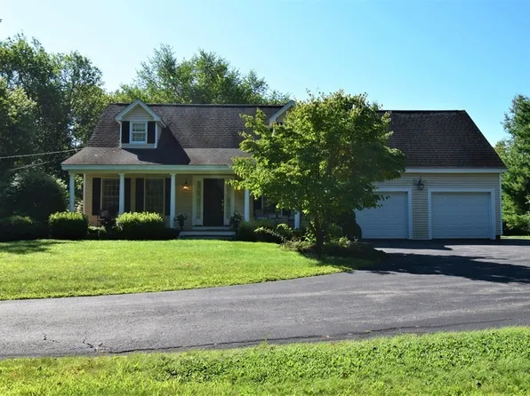 27 Exeter Rd, Kingston, NH 03848