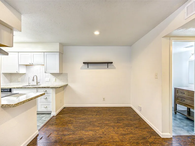 2120 Wilcrest Dr #226 — Photo 19