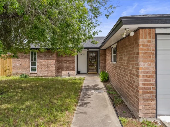 5853 Crestmore Dr, Corpus Christi, TX 78415