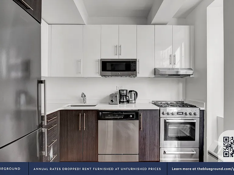 360 W 34th St #Townhouse 10 — Photo 8