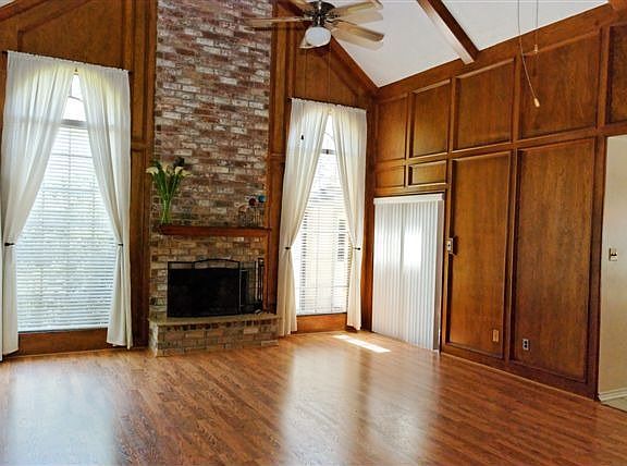 3rd image of 15502 Alderete Dr