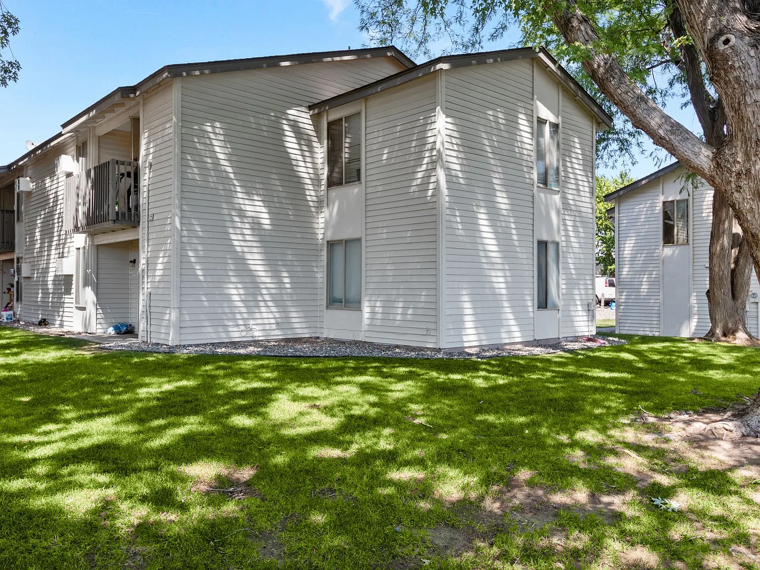 Parc 48 Apartments — Photo 3