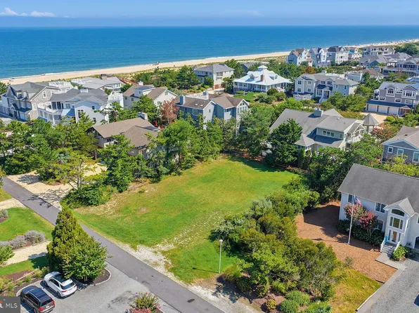 12 Hazlett Ave, Rehoboth Beach, DE 19971