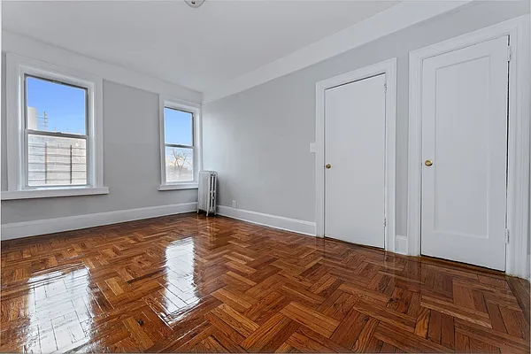 Rented by MNS | media 2