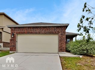 3920 Asher Aly, Saint Hedwig, TX 78152