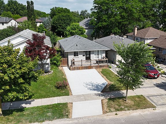 2nd image of 955 Lawson Rd