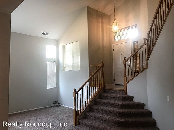 3rd image of 10505 Sandberg Ln