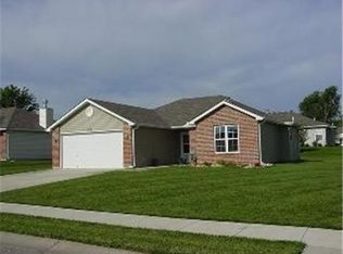 420 Rachael Cir, Raymore, MO 64083