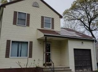 40 Lamont St, Springfield, MA 01119