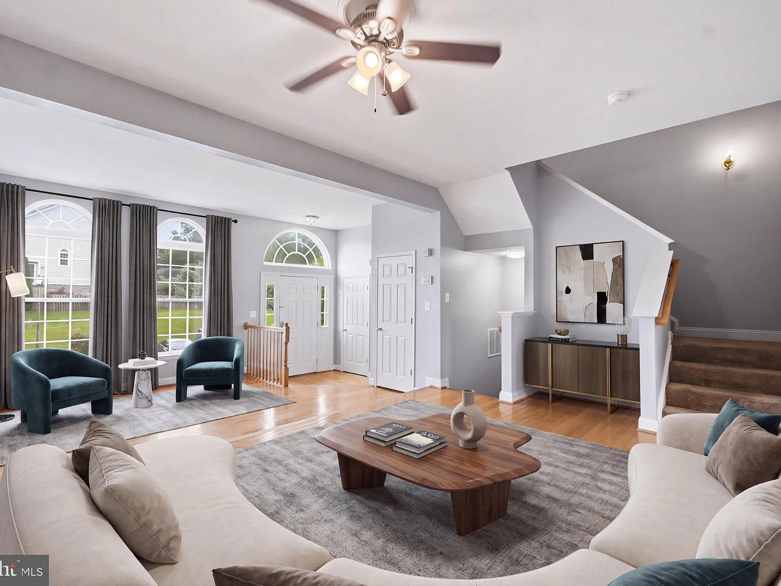 3 bed, 3.5 bath, 2536 sqft, $3,100 — Photo 2