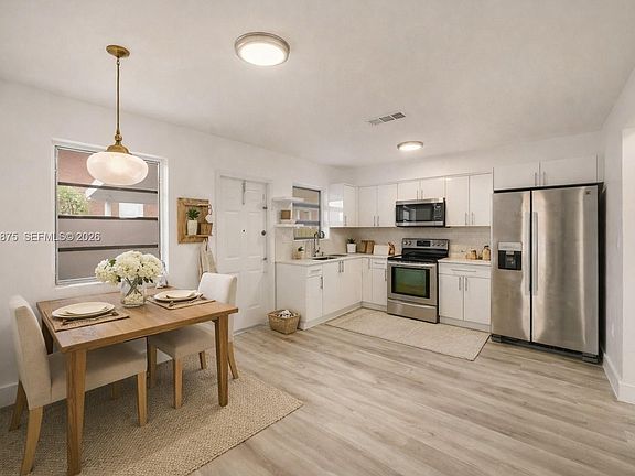 4th image of 1781 SW 13th St