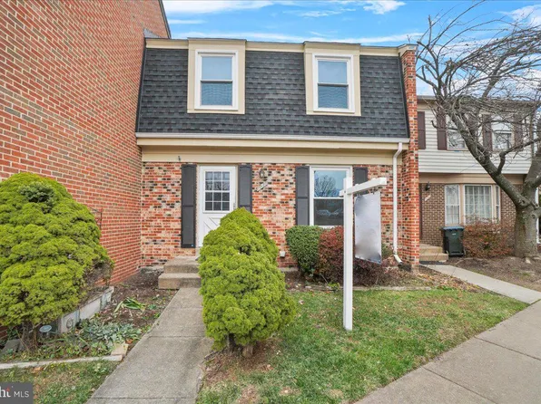 1036 Tottenham Ct, Sterling, VA 20164