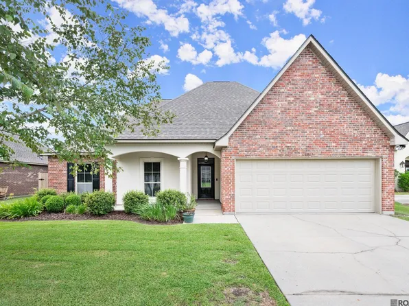 13307 Fleur De Lis Dr, Gonzales, LA 70737