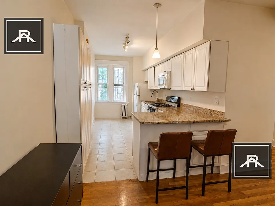 1865 Commonwealth Ave #5