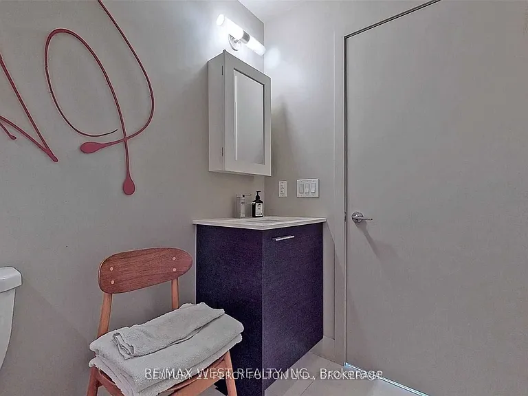 90 Trinity St #610 — Photo 17